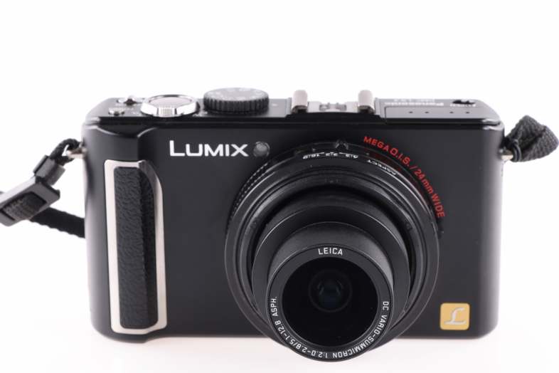 dlaczego-aparaty-kompaktowe-wracaja-2026