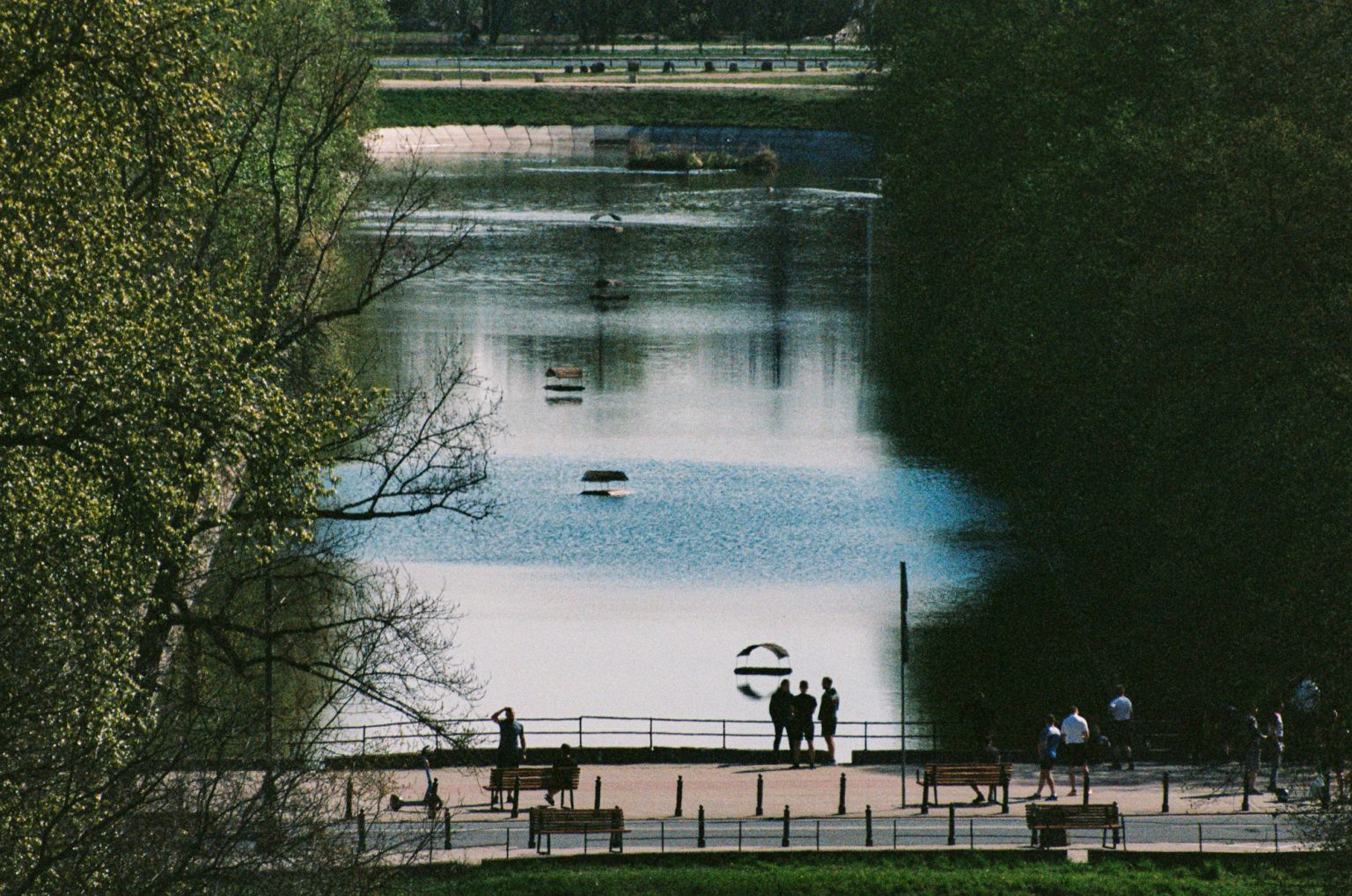 Galeria zdjęć przykładowych 2000px wykonana za pomocą obiektywu TTArtisan 500mm F6.3 ED i aparatu Nikon F-801 Galeria zdjęć przykładowych 2000px wykonana za pomocą obiektywu TTArtisan 500mm F6.3 ED i aparatu Nikon F-801
